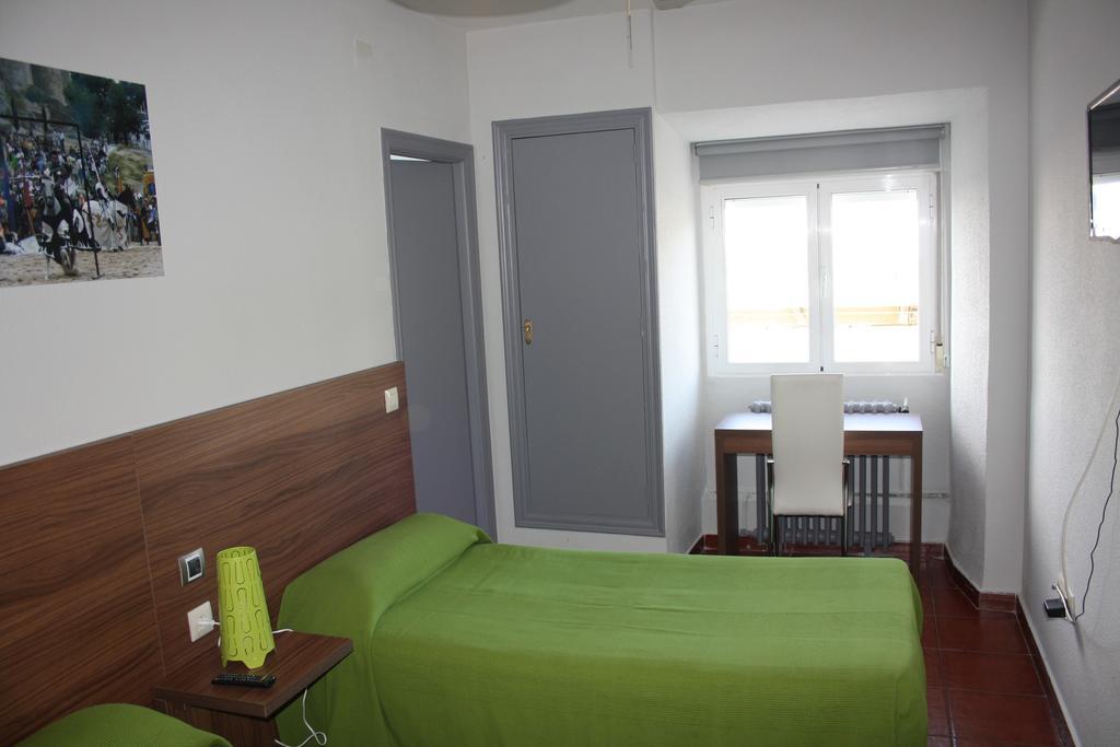 Hostal La Estacion Ávila Bilik gambar