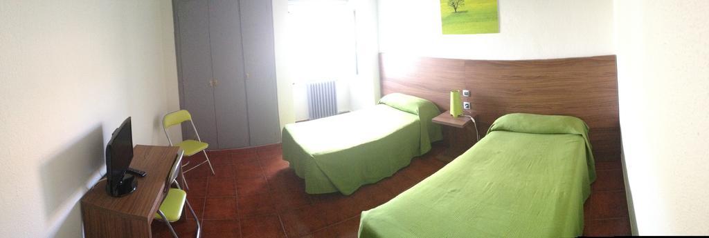Hostal La Estacion Ávila Bilik gambar