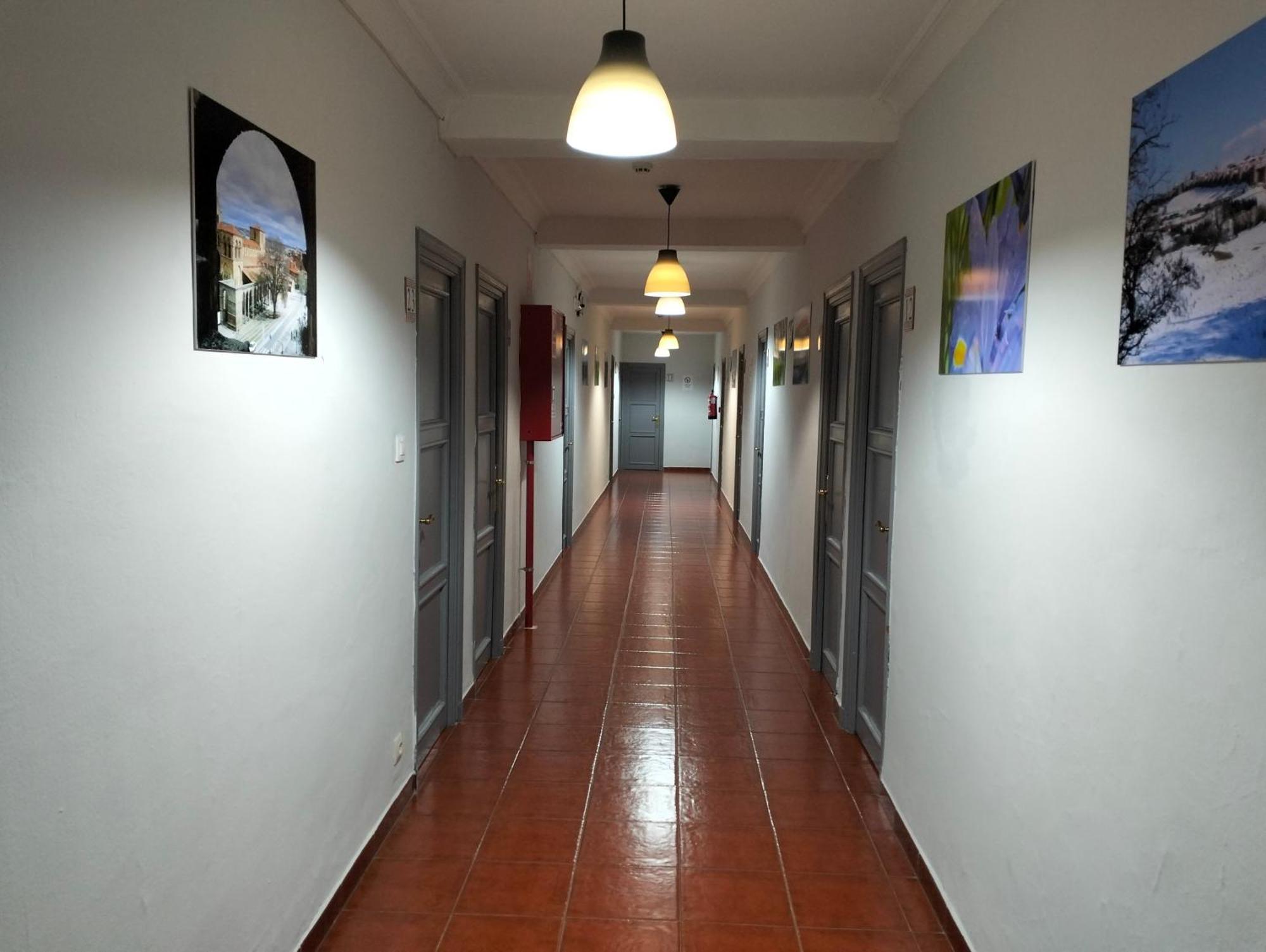 Hostal La Estacion Ávila Luaran gambar
