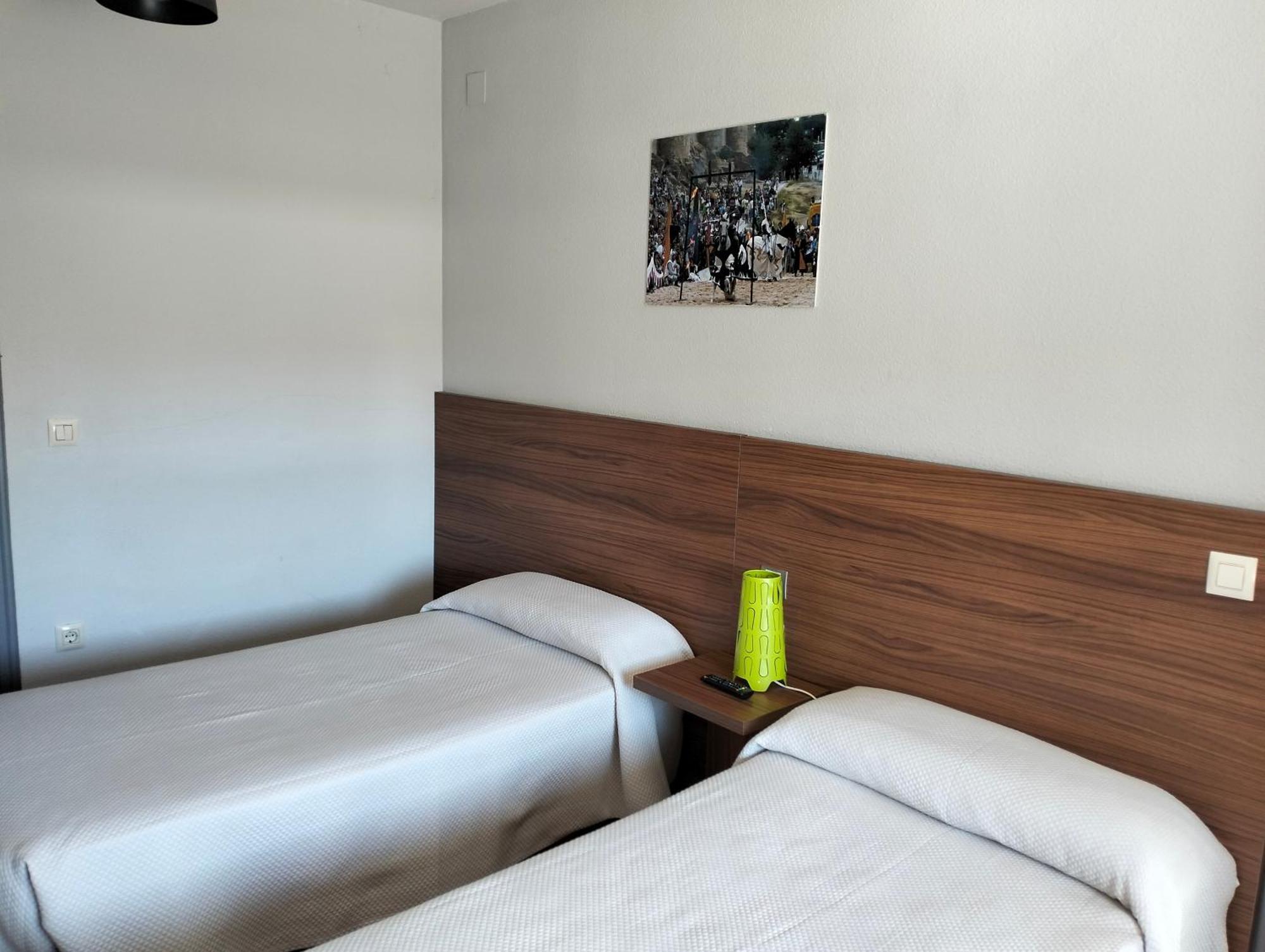 Hostal La Estacion Ávila Luaran gambar