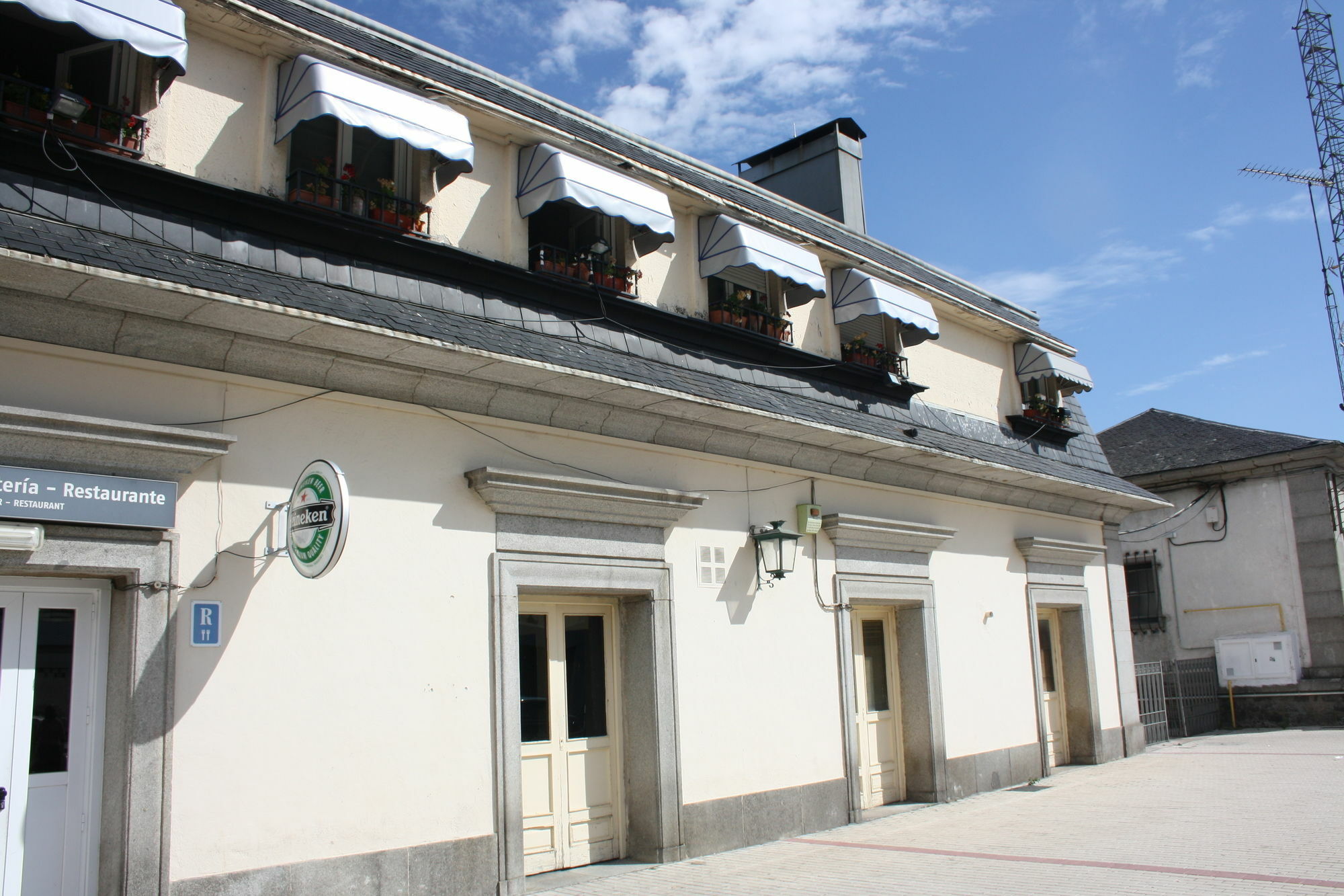 Hostal La Estacion Ávila Luaran gambar