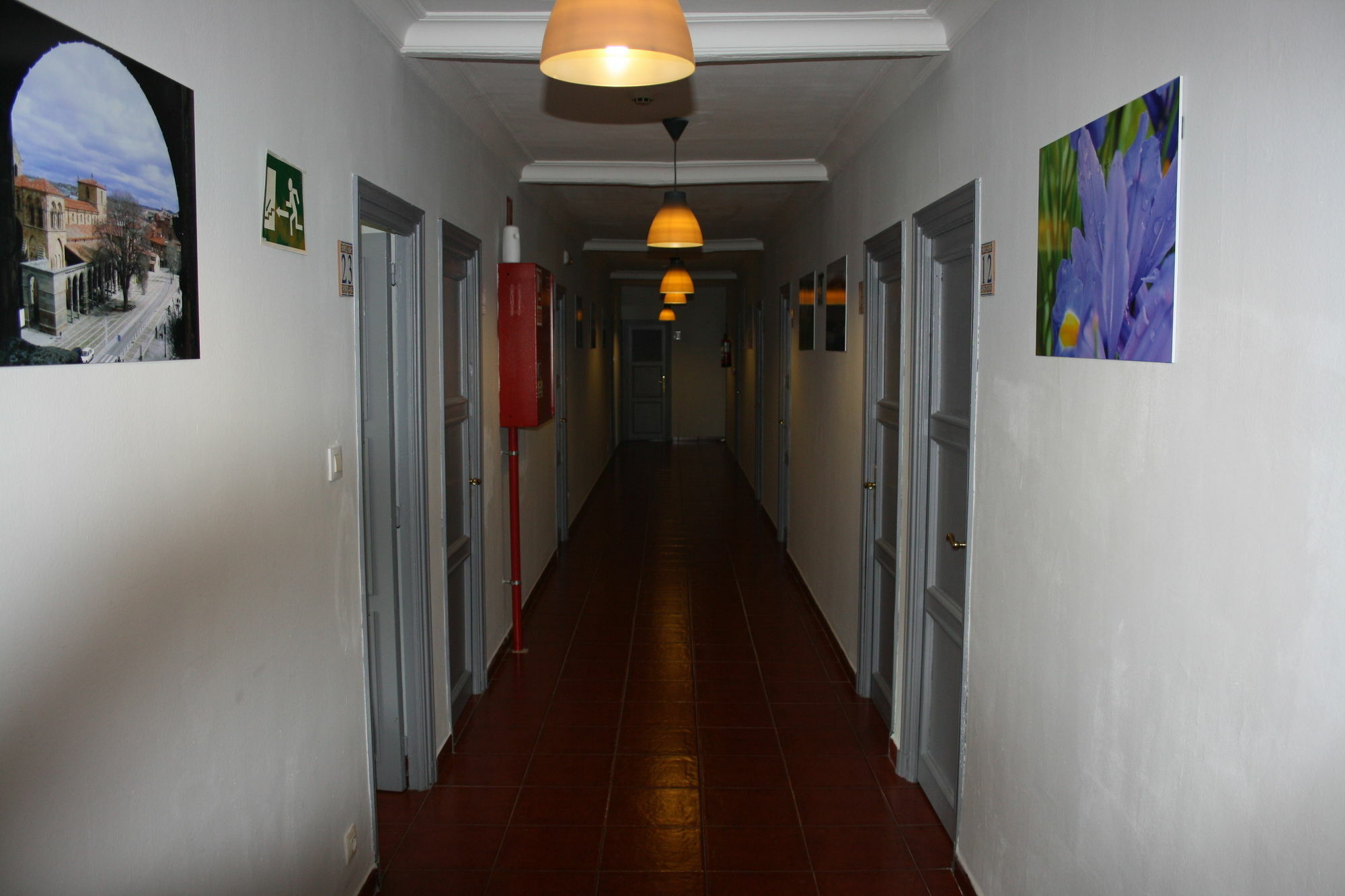 Hostal La Estacion Ávila Luaran gambar